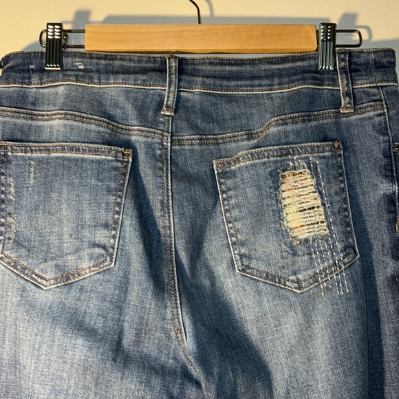 Chico’s So Slimming Girlfriend Slim Leg Ankle US Size 8 Jeans - Picture 5 of 13